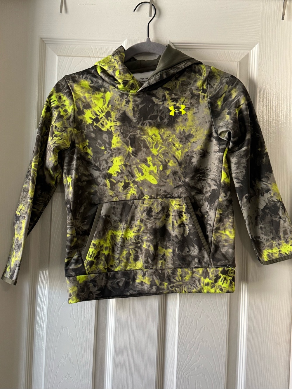 Under Armour Boys' Yellow and Gray Camo Pullover Hoodie (Size YS)